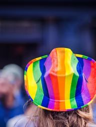 Acesso da População LGBT Moradora de Favelas aos Serviços Públicos de Saúde: Entraves, Silêncios e Perspectivas